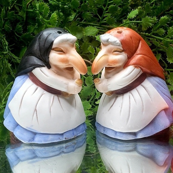 Kitchen Kitchen Witch Salt Pepper Shakers 1981 Babushka Big Nose